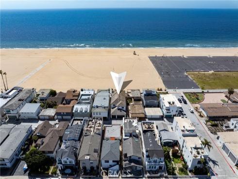 1228 W Oceanfront  , Newport Beach, CA