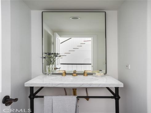 212  Kings Pl  , Newport Beach, CA