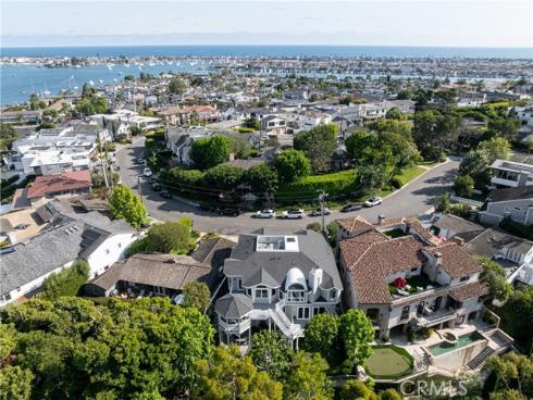 212  Kings Pl  , Newport Beach, CA