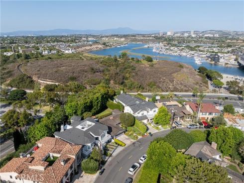212  Kings Pl  , Newport Beach, CA