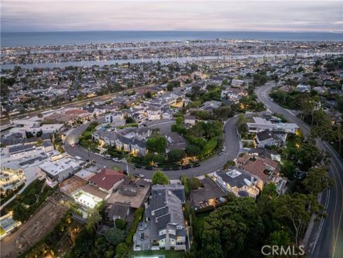 212  Kings Pl  , Newport Beach, CA
