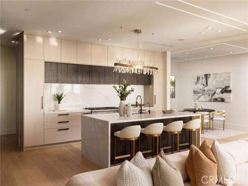 4 Narbonne , Newport Beach, CA