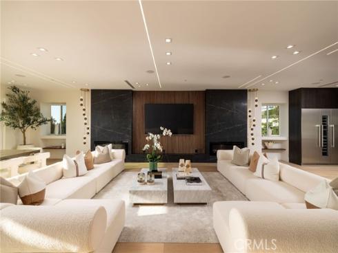 4 Narbonne , Newport Beach, CA