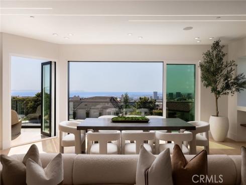 4 Narbonne , Newport Beach, CA