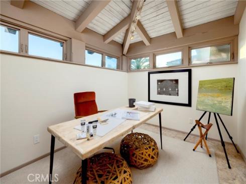 47  Linda Isle  , Newport Beach, CA