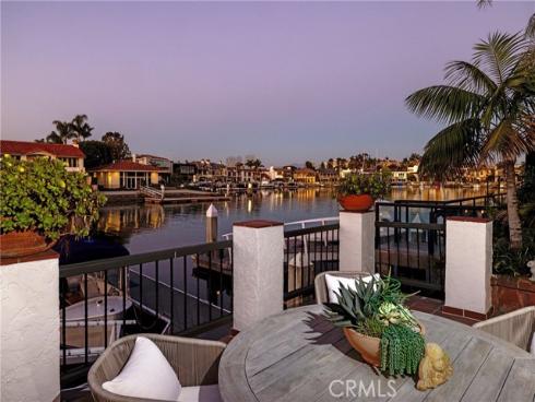 47  Linda Isle  , Newport Beach, CA