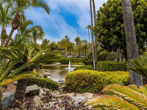 27 Seabrook 73 , Newport Beach, CA