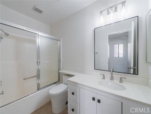 46 Villa Point , Newport Beach, CA