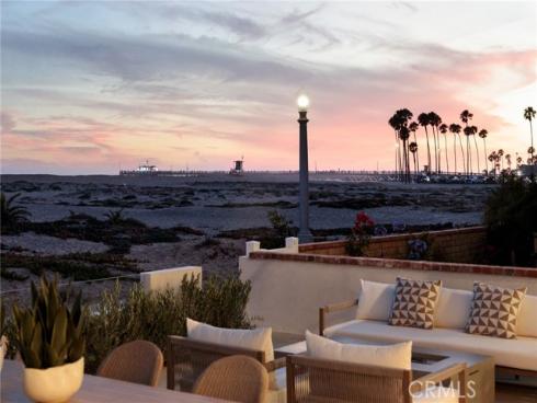 1123 E Balboa , Newport Beach, CA