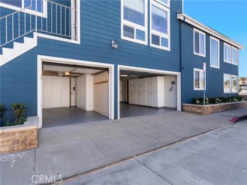 1011 N Bay Front  , Newport Beach, CA