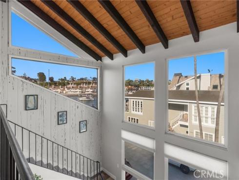 1011 N Bay Front  , Newport Beach, CA