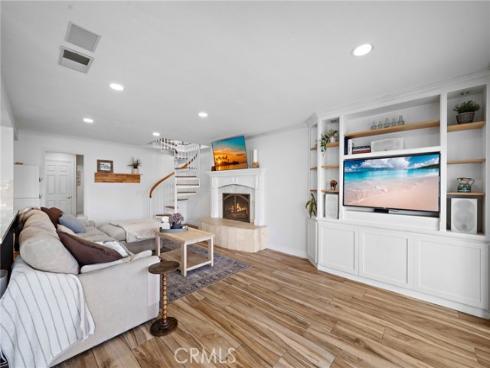 2528  University   Drive, Newport Beach, CA