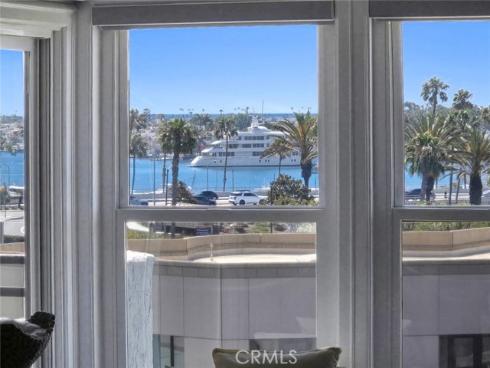 280  Cagney  211  Lane, Newport Beach, CA