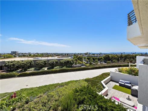 280  Cagney  211  Lane, Newport Beach, CA