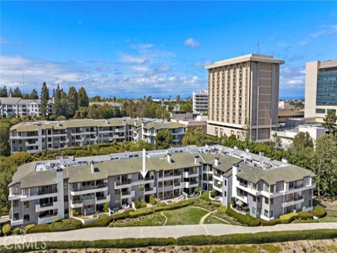 280  Cagney  211  Lane, Newport Beach, CA