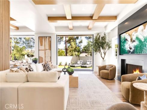 6  Pinehurst Ln  , Newport Beach, CA