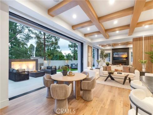 6  Pinehurst Ln  , Newport Beach, CA