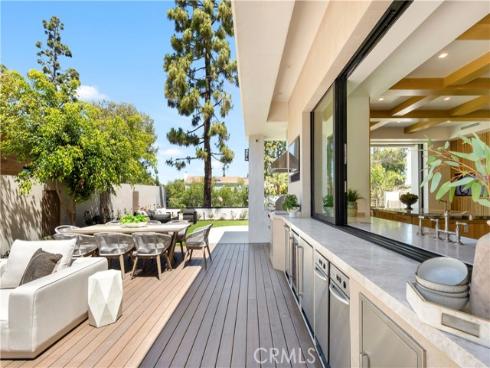 6  Pinehurst Ln  , Newport Beach, CA