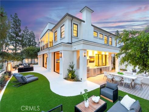 6  Pinehurst Ln  , Newport Beach, CA