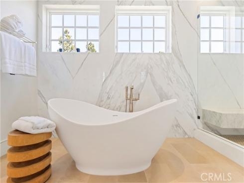 6  Pinehurst Ln  , Newport Beach, CA