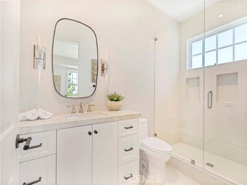 6  Pinehurst Ln  , Newport Beach, CA