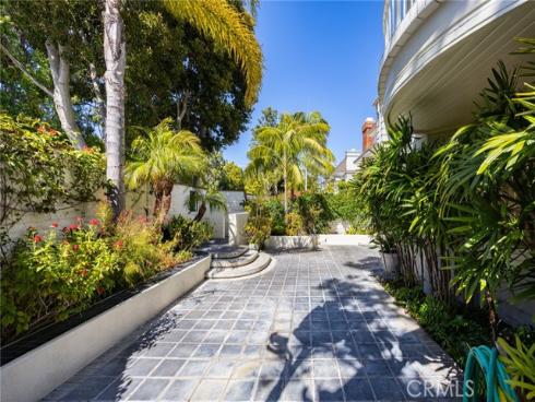 2  Chatham   Court, Newport Beach, CA