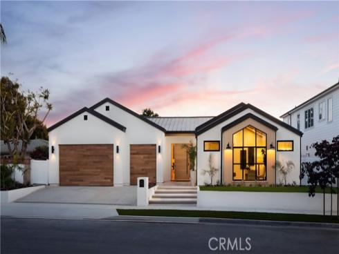 1453  Galaxy Dr  , Newport Beach, CA