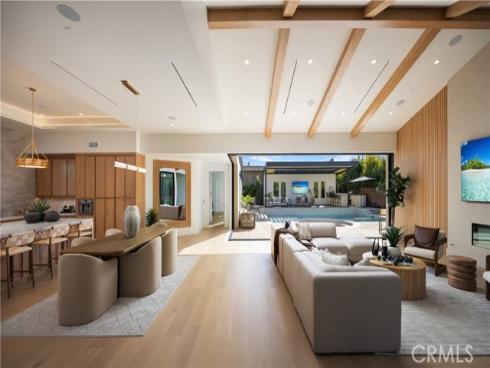 1453  Galaxy Dr  , Newport Beach, CA