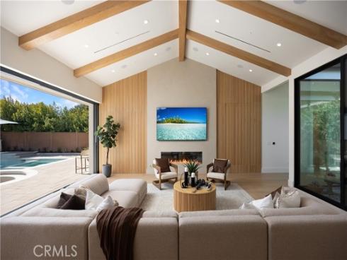 1453  Galaxy Dr  , Newport Beach, CA