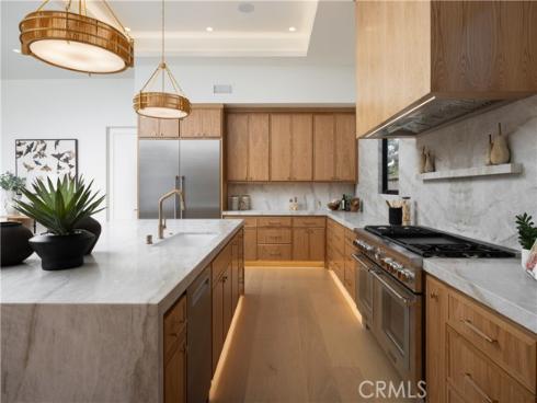 1453  Galaxy Dr  , Newport Beach, CA
