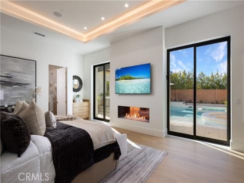 1453  Galaxy Dr  , Newport Beach, CA