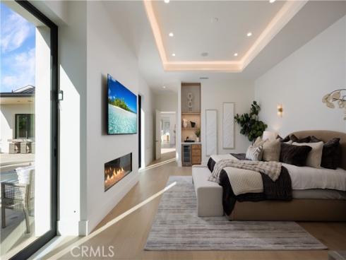 1453  Galaxy Dr  , Newport Beach, CA