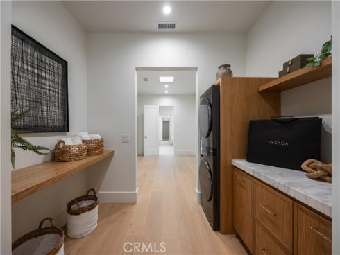 1453  Galaxy Dr  , Newport Beach, CA