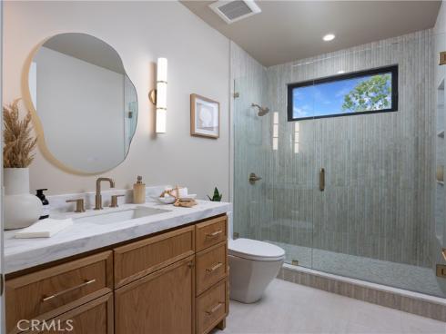 1453  Galaxy Dr  , Newport Beach, CA