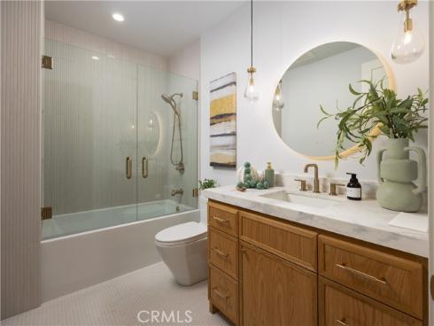 1453  Galaxy Dr  , Newport Beach, CA