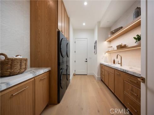 1453  Galaxy Dr  , Newport Beach, CA