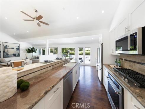 2102  Vista Entrada  , Newport Beach, CA