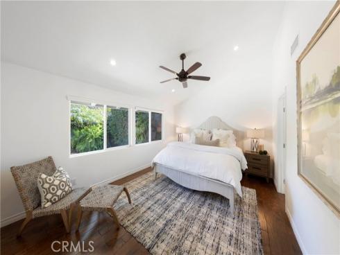 2102  Vista Entrada  , Newport Beach, CA