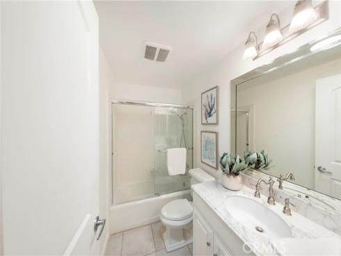 2102  Vista Entrada  , Newport Beach, CA