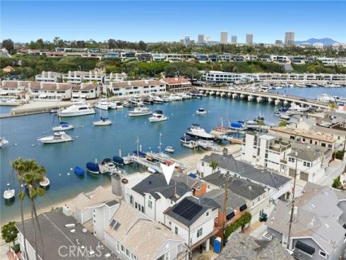 1105 N Bay Front  , Newport Beach, CA