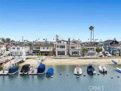 1105 N Bay Front  , Newport Beach, CA