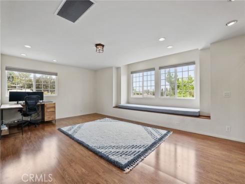 2284  Redlands  , Newport Beach, CA