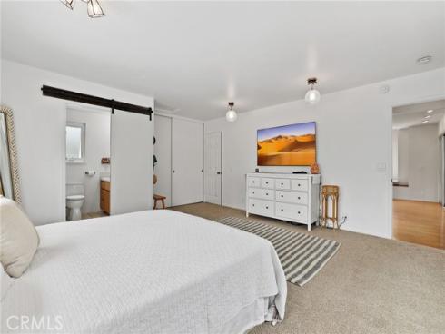 2284  Redlands  , Newport Beach, CA