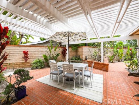 2284  Redlands  , Newport Beach, CA