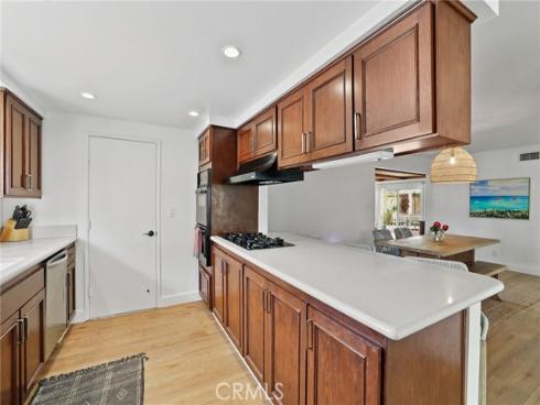 2284  Redlands  , Newport Beach, CA