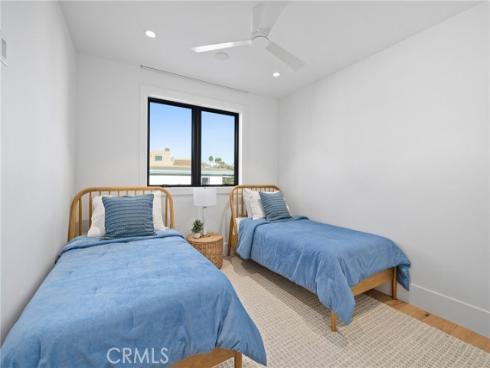 123  44th   Street, Newport Beach, CA