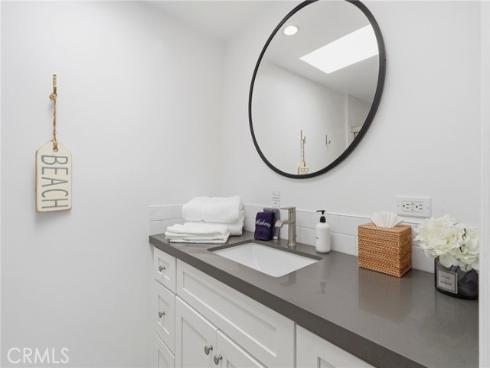 2202 W Oceanfront  , Newport Beach, CA