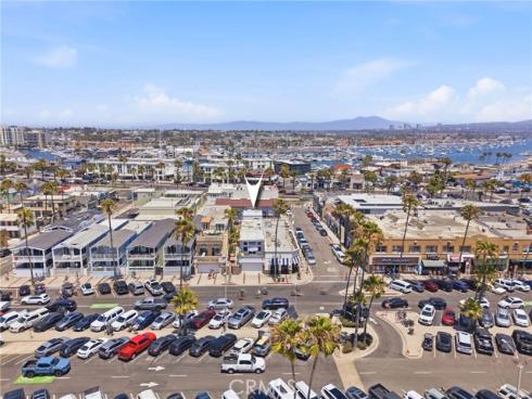 2202 W Oceanfront  , Newport Beach, CA