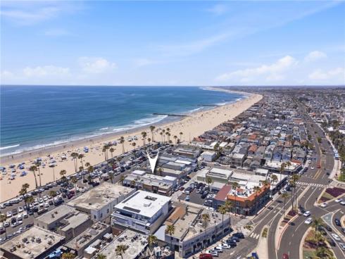 2202 W Oceanfront  , Newport Beach, CA