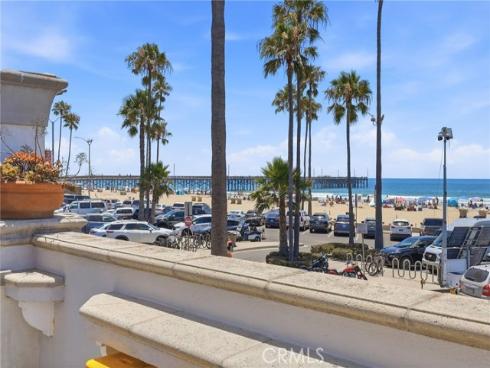 2202 W Oceanfront  , Newport Beach, CA